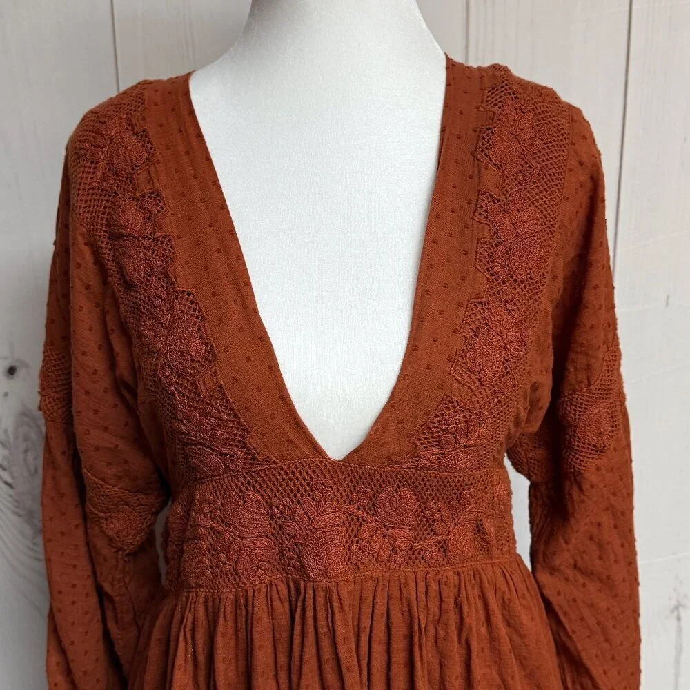Free People Cinnamon Sugarpie‎ Plunge Mini Dress – Size Small, EUC